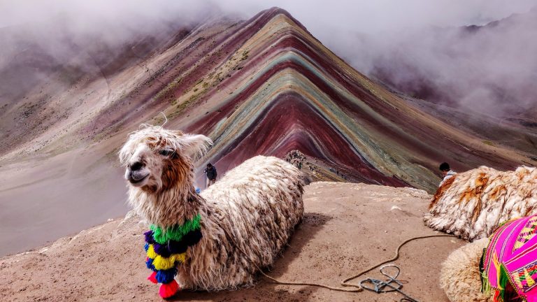 rainbow mountain peru tour