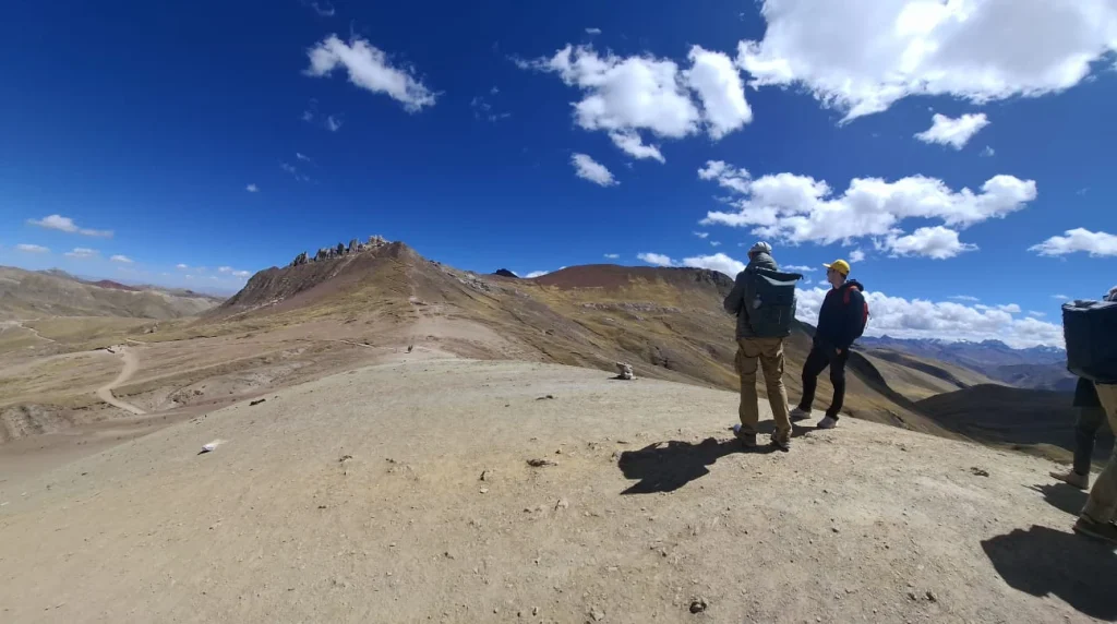 Visitar la Montaña Palccoyo en agosto