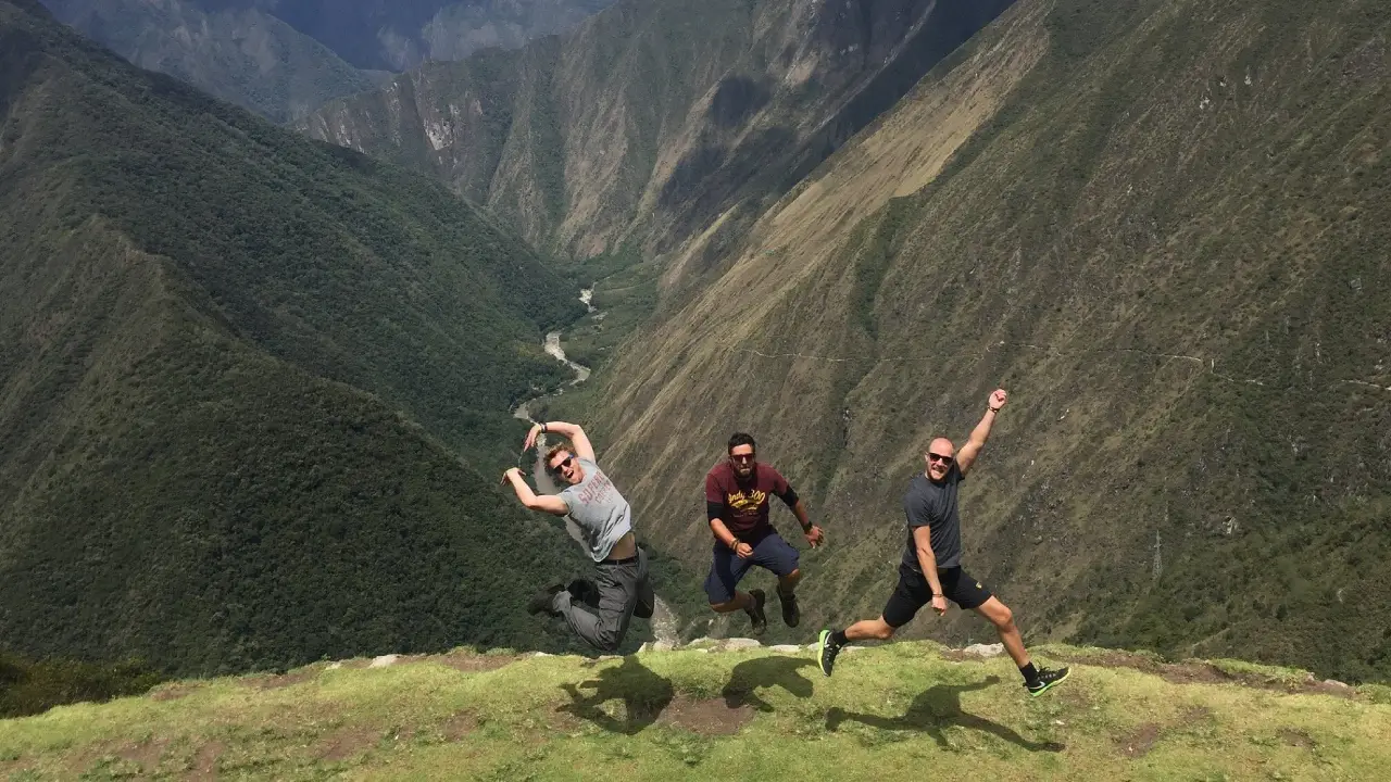 ¿Qué llevar al Camino Inca? Guía de Equipaje y Consejos - Trails to ...