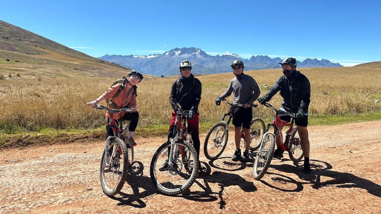 Maras and Moray Sacred Valley Bike Tour Half Day