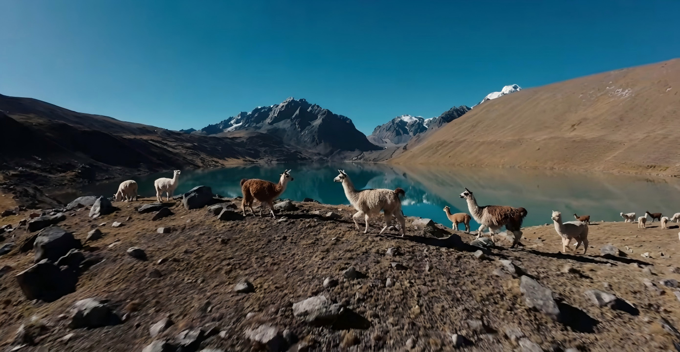 Mountain hike recommendations Laguna Singrenacocha