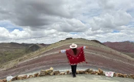 tour rainbow mountain palcoyo full day